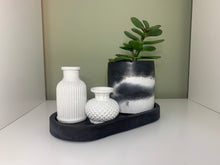 Load image into Gallery viewer, Tiny tiny vases - set of two
